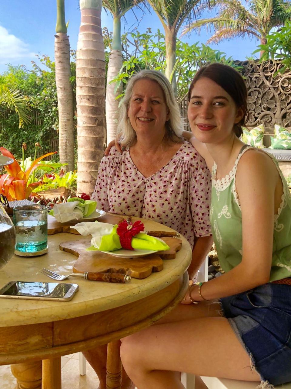 Nakai Beach Homestay Trafalgar Екстериор снимка